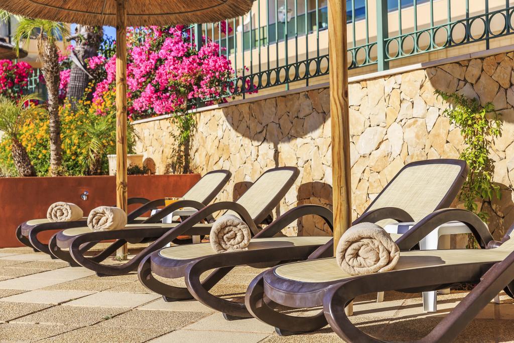 Lakeside Country Club - Turísticos 4*