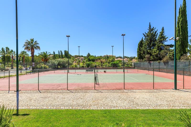 Kompleks wypoczynkowy Lakeside Country Club - Turisticos 4*